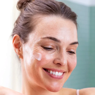 SVR Biotic Hyalu Gelée Régénérante Repulpante 50ml – soins anti-âge et anti-rides / Premières Rides | SVR - Visage Tunisie | Mir