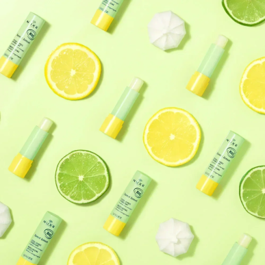 NUXE Sweet Lemon Stick Lèvres Hydratant Bio 4g – Yeux et Lèvres / Sticks baumes lèvres et réparateurs | NUXE - Visage Tunisie | 
