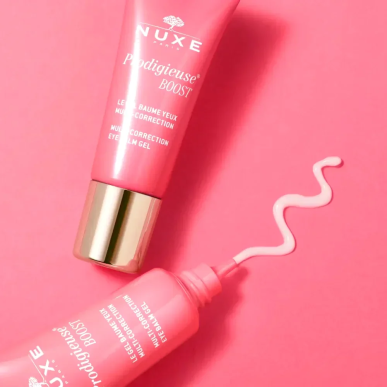 NUXE Prodigieuse Boost Gel Baume Yeux Multi Correction 15ml – Yeux et Lèvres / Soins anti-poches et cernes | NUXE - Visage Tunis